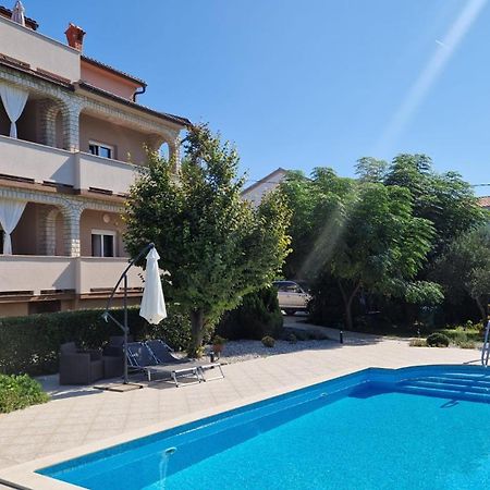 Apartments Renata Banjol Dış mekan fotoğraf